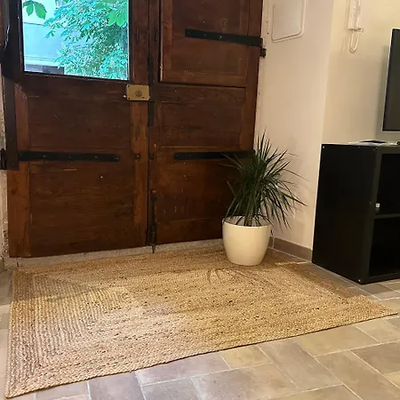 Apartament Domus Merulae LʼAquila